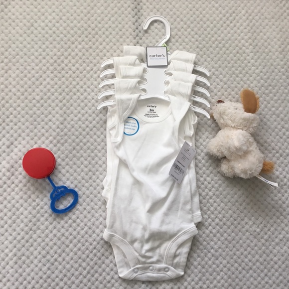 CARTER’S 5 Piece SLEEVELESS ONESIE NWT 3 month - Picture 1 of 3